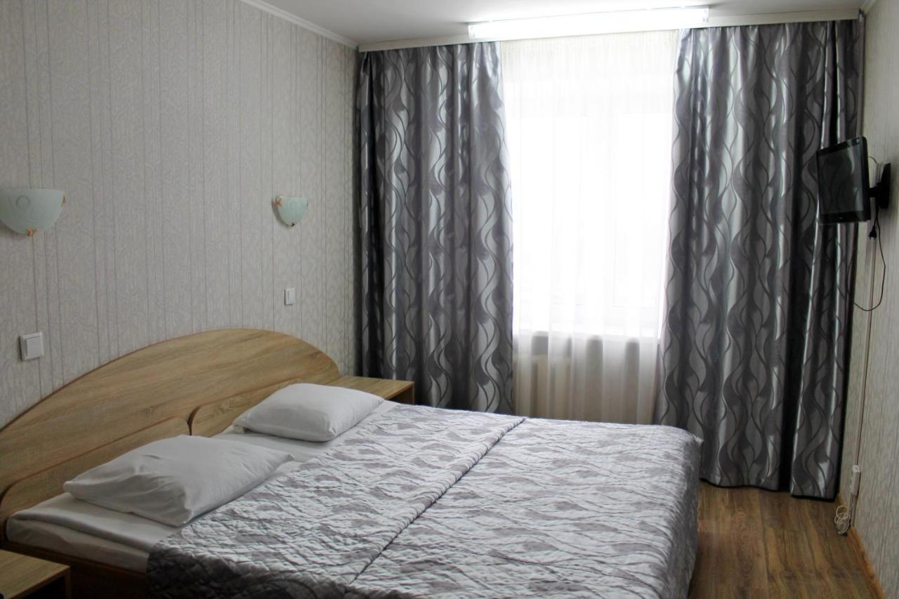 Tourist Hotel Mahiljow Eksteriør bilde
